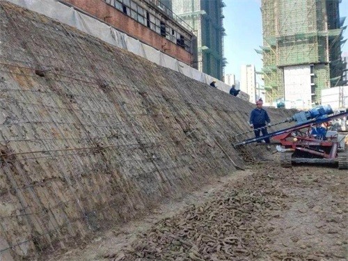 金湖建筑边坡支护
